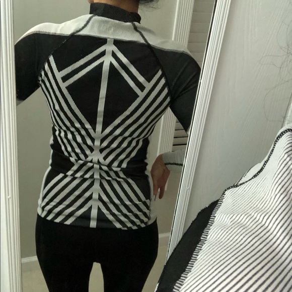 Olympics Swedish team Compression top by H&M - Picture 6 of 14